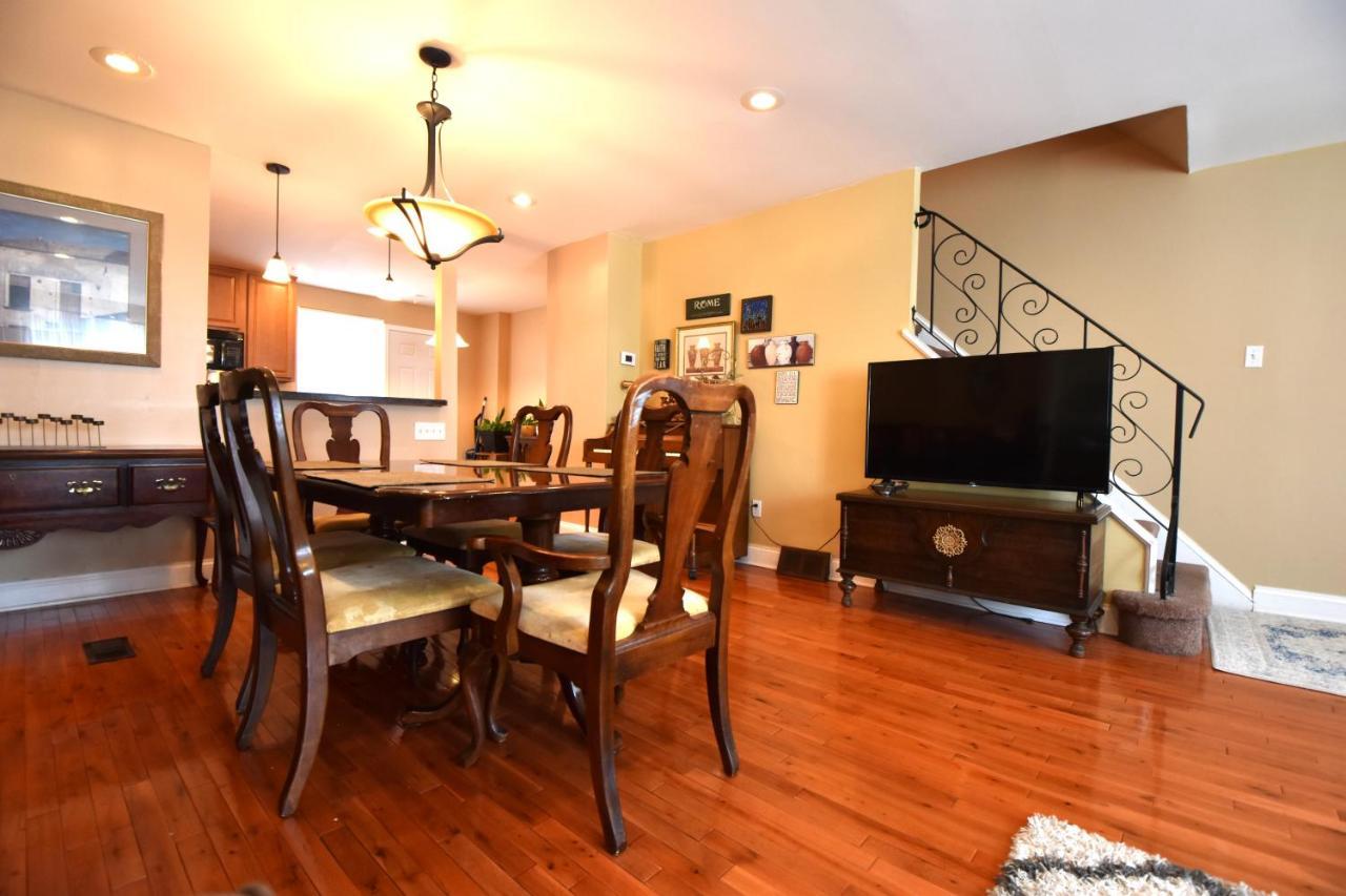 Tuscany 2900 - Classic Italian Style 3Br W Parking Near Airport فيلادلفيا المظهر الخارجي الصورة